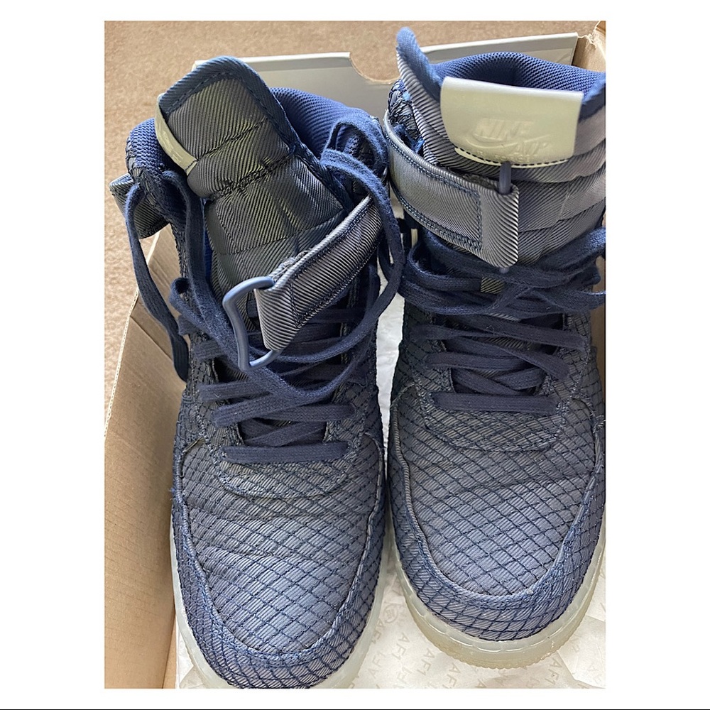 ✨ The Air Force 1 Mid 07 LV8✨